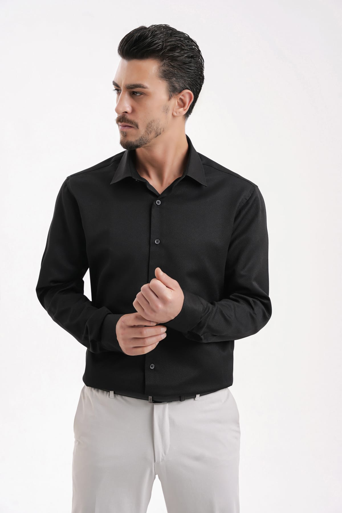 YİGİTTEKİN Armür Dokulu İtalyan Yaka Slim Fit Gömlek Siyah - Görsel 2