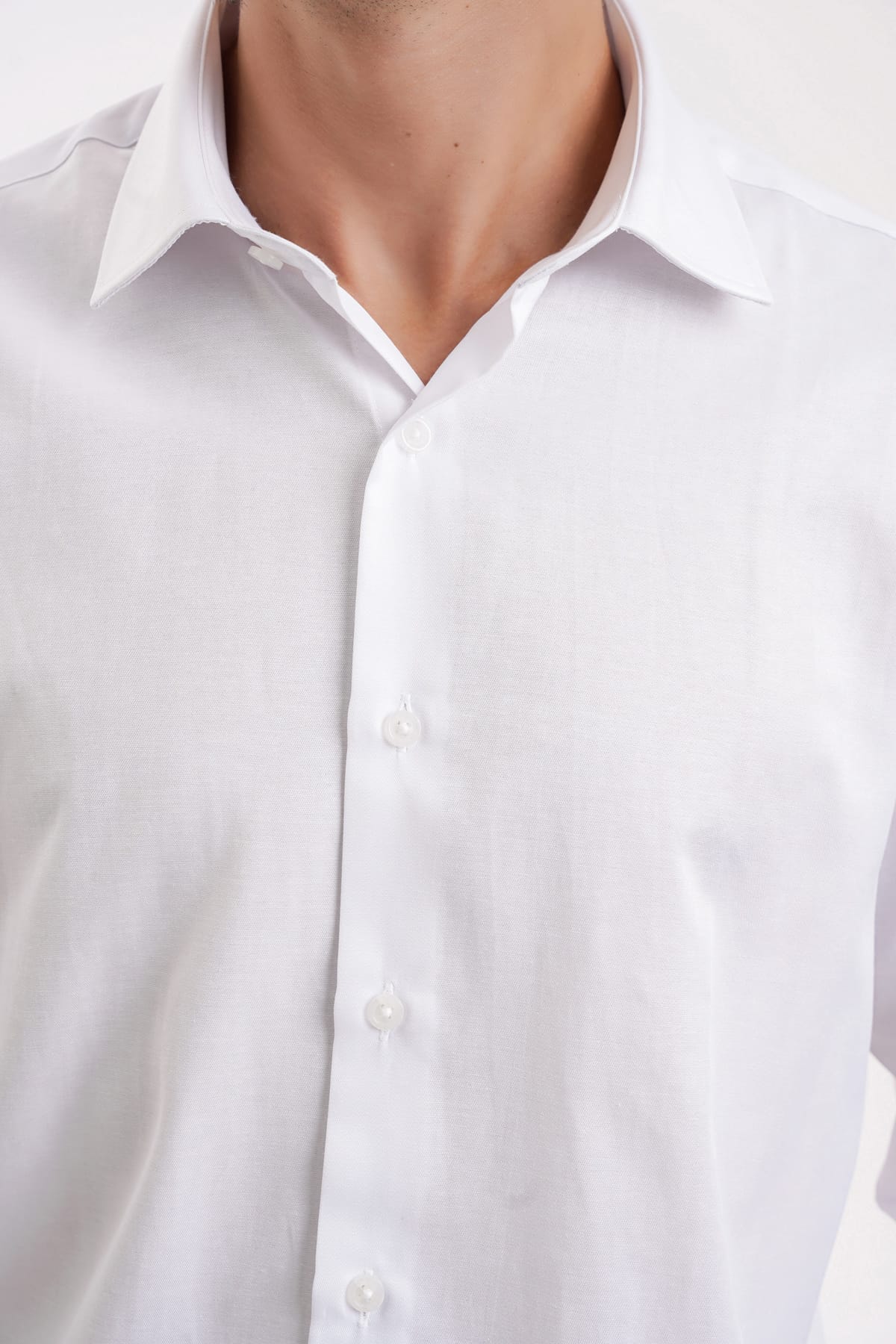 YİGİTTEKİN Saten İtalyan Yaka Slim Fit Gömlek Beyaz - Görsel 3