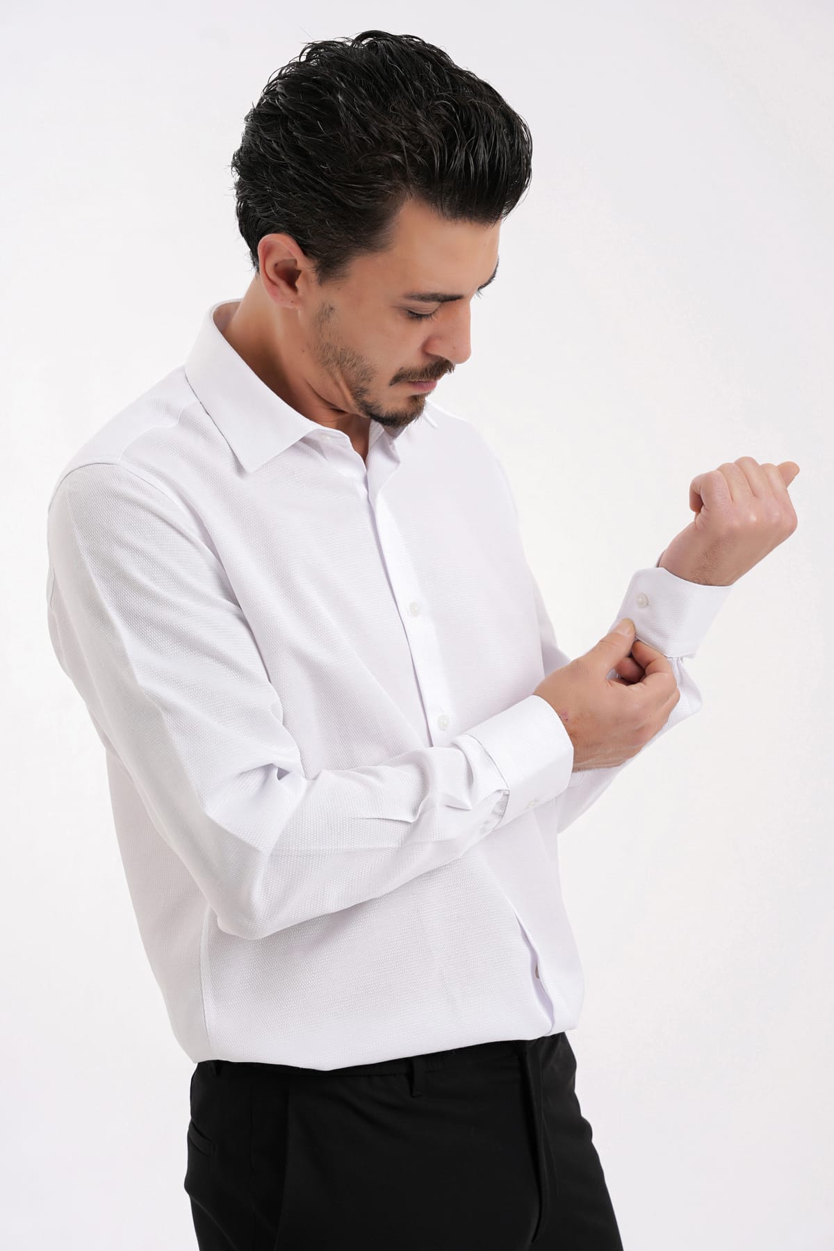 YİGİTTEKİN Armür Dokulu İtalyan Yaka Slim Fit Gömlek Beyaz - Görsel 3
